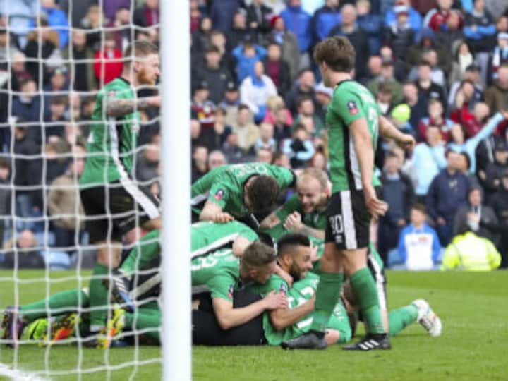 FA Cup roundup: Chelsea down Wolverhampton Wanderers; Lincoln City, Millwall claim major upsets