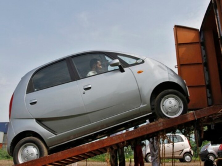 Tata Motors reduced pay of key executives in last fiscal