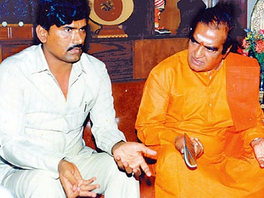 Sasikala takes MLAs to Golden Bay: A primer on 'resort politics' and why southern politicians love it Sasikala takes MLAs to Golden Bay: A primer on 'resort politics' and why southern politicians love it