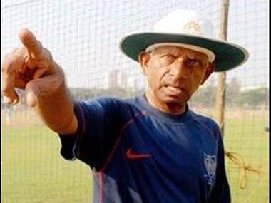 Rajinder Goel and Padmakar Shivalkar hold contrasting views on Lifetime Achievement Award Rajinder Goel and Padmakar Shivalkar hold contrasting views on Lifetime Achievement Award