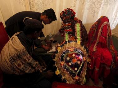 Pakistan Senate passes much awaited landmark Hindu marriage bill Pakistan Senate passes much awaited landmark Hindu marriage bill