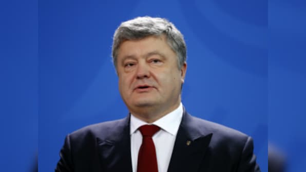 Ukraine president Petro Poroshenko calls for increased sanctions against Russia after passport spat
