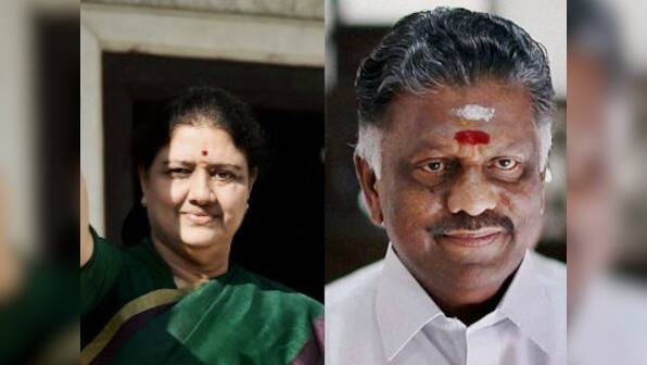 Sasikala has 130 MLAs captive, how will O Panneerselvam get the numbers?