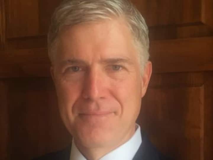 Donald Trump picks conservative judge Neil Gorsuch to fill supreme court vacancy