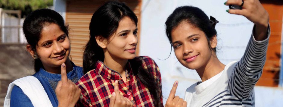 Uttar Pradesh Election 2017: Akhilesh Yadav's claims about power supply, electrification exaggerated Uttar Pradesh Election 2017: Akhilesh Yadav's claims about power supply, electrification exaggerated