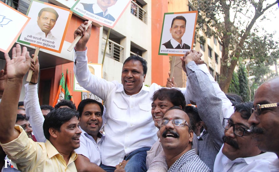 BJP party leader Aashish Shelar enjoys with other party workers on Friday. Sachin Gokhale/Firstpost BJP party leader Aashish Shelar enjoys with other party workers on Friday. Sachin Gokhale/Firstpost