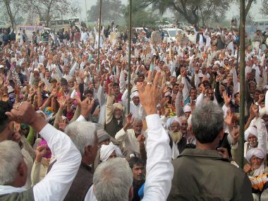 Jat quota stir escalates: With eye on Uttar Pradesh polls, leaders say their sole target is BJP Jat quota stir escalates: With eye on Uttar Pradesh polls, leaders say their sole target is BJP