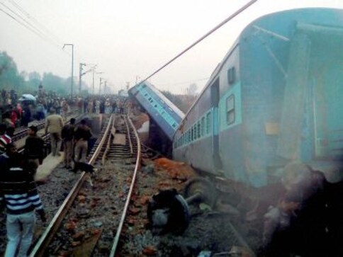 Mahakaushal Express accident: At least 52 injured after six coaches derail, railways order probe Mahakaushal Express accident: At least 52 injured after six coaches derail, railways order probe