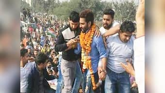 FIR against Bigg Boss 10 winner Manveer Gurjar for obstructing traffic in Noida