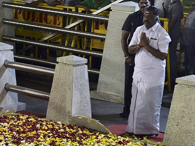 O Panneerselvam takes Sasikala camp to cleaners, but the road ahead remains murky O Panneerselvam takes Sasikala camp to cleaners, but the road ahead remains murky