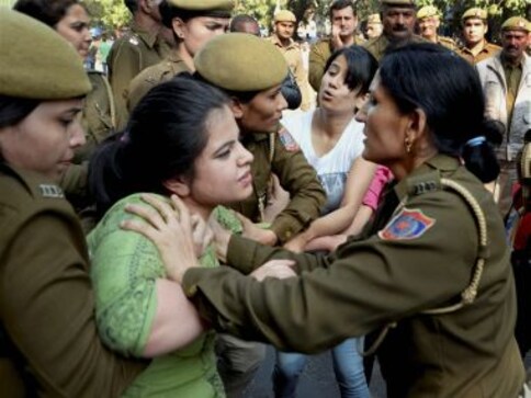 Ramjas College Row: ABVP promotes nationalism while NSUI demands peace in DU Ramjas College Row: ABVP promotes nationalism while NSUI demands peace in DU