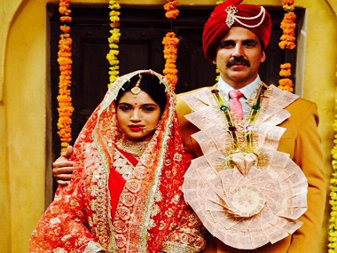 Toilet: Ek Prem Katha gets leaked online; Akshay Kumar urges fans to say no to piracy Toilet: Ek Prem Katha gets leaked online; Akshay Kumar urges fans to say no to piracy