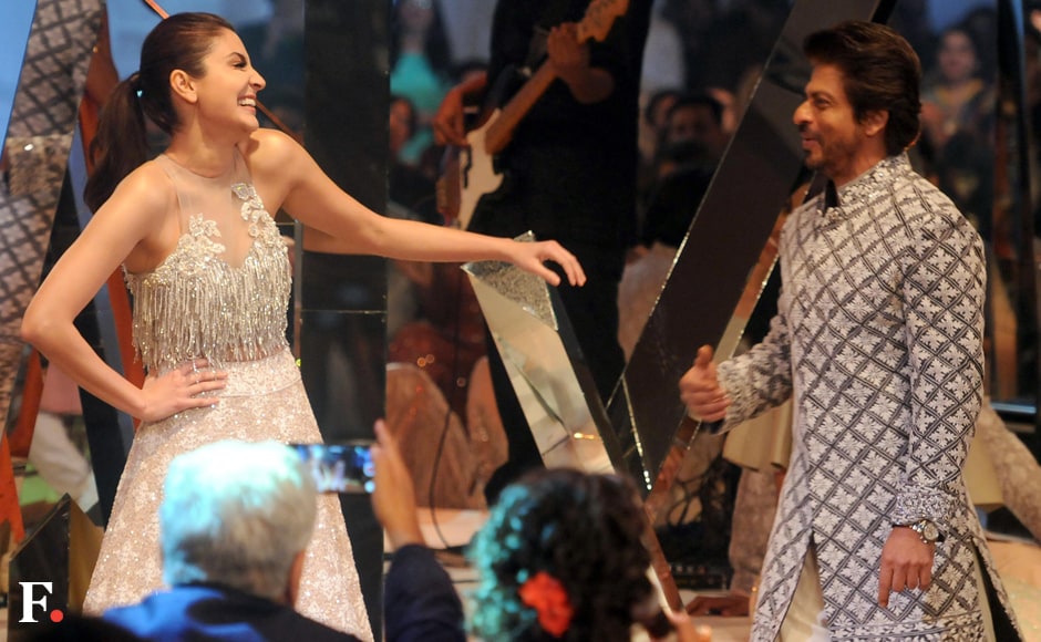 Anushka Sharma and Shah Rukh Khan share a light moment. Sachin Gokhale/Firstpost Anushka Sharma and Shah Rukh Khan share a light moment. Sachin Gokhale/Firstpost