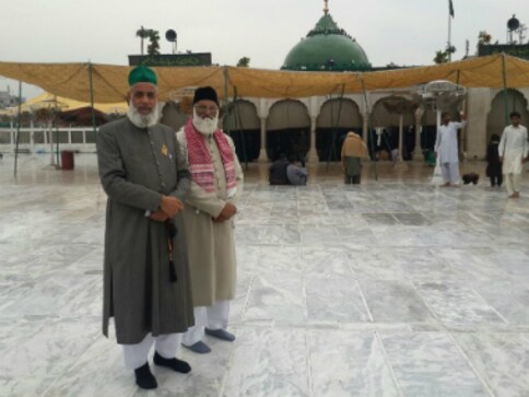 Pakistan admits detaining Indian clerics over suspected movement, India rubbishes claims of 'unauthorised visit' Pakistan admits detaining Indian clerics over suspected movement, India rubbishes claims of 'unauthorised visit'