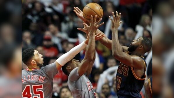 NBA roundup: Cavaliers lose 3rd straight game as Bulls complete sweep, Blazers down Rockets