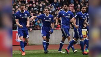 Premier League roundup: Chelsea inch closer to the title with late win at Stoke, West Brom thump Arsenal