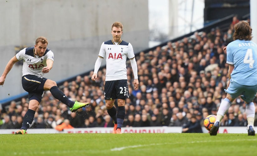 Shearer sees a bit of himself in Tottenham Hotspur's Harry Kane (L). Getty Images