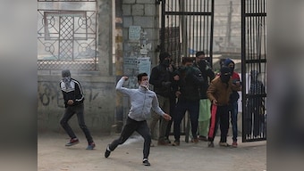 Kashmir unrest: SC asks Centre to consider other alternatives to pellet guns