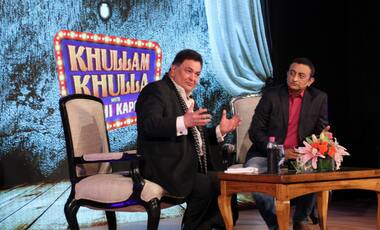 Rishi Kapoor's Khullam Khulla Live: On stage, he travels light having offloaded baggage through his book