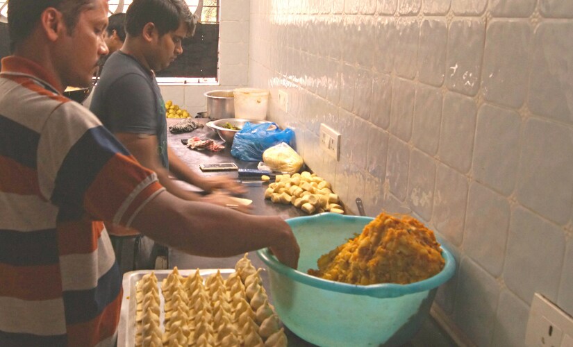 The delicious samosas of Lamakaan in the making. Image Courtesy: Akshay Kokala/Lamakaan