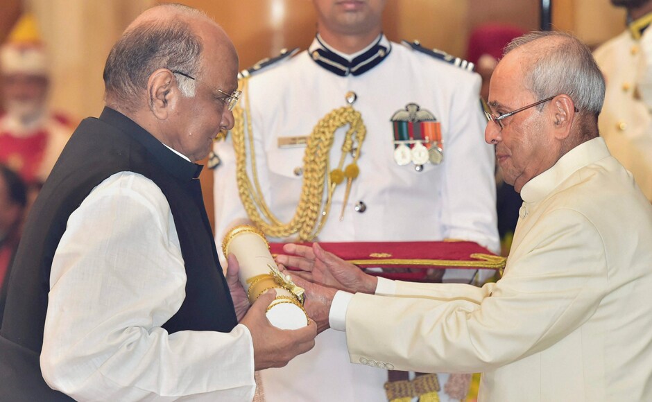 Padma Awards 2017: President Pranab Mukherjee honours ...