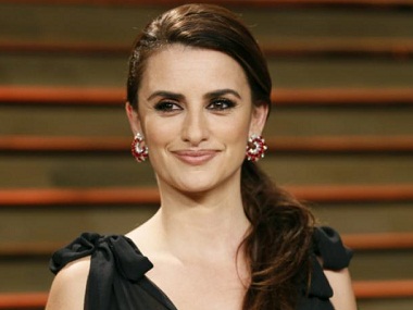 Penelope Cruz will play Donatella in the series 'Versace: American Crime Story' Penelope Cruz will play Donatella in the series 'Versace: American Crime Story'