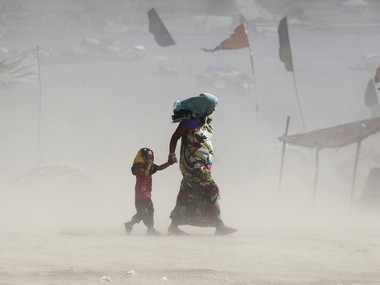 Heatwave strikes nine states, maximum temperature hovers above 40°Celsius Heatwave strikes nine states, maximum temperature hovers above 40°Celsius