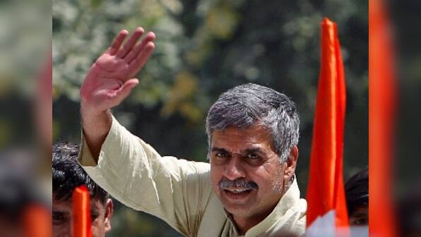Congress leader Sandeep Dikshit calls Bipin Rawat 'sadak ka goonda'; BJP demands apology from Sonia Gandhi