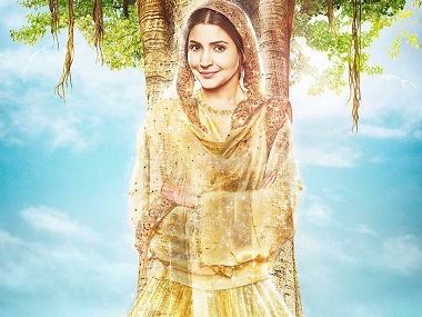 Watch: Anushka Sharma interrupts interview to answer call from reporter's mother Watch: Anushka Sharma interrupts interview to answer call from reporter's mother