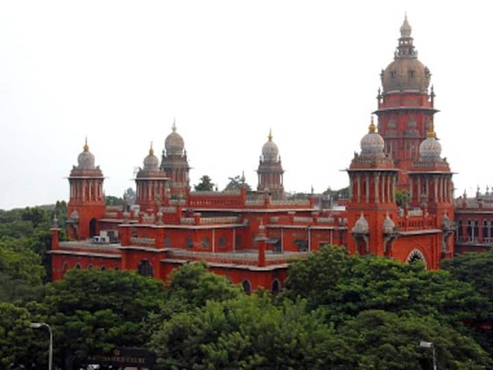 Chennai HC blames 'heads of censor board' as girl elopes after being influenced by films Chennai HC blames 'heads of censor board' as girl elopes after being influenced by films