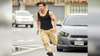 Commando 2 movie review: His Royal Hotness Vidyut Jammwal adorns  super-silly PR for demonetisation – Firstpost