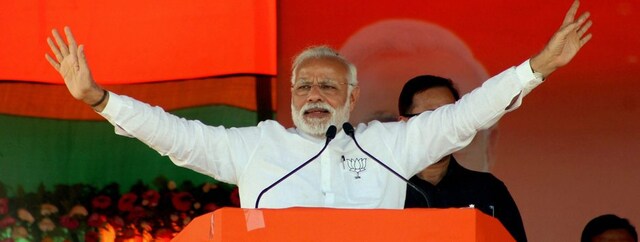 UP Election 2017: Heady mix of politics for Varanasi as heavyweights lock horns in competitive canvassing UP Election 2017: Heady mix of politics for Varanasi as heavyweights lock horns in competitive canvassing
