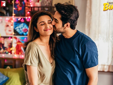 Meri Pyaari Bindu: Latest song Haareya sees Ayushmann Khurrana hopelessly in love with Parineeti Meri Pyaari Bindu: Latest song Haareya sees Ayushmann Khurrana hopelessly in love with Parineeti