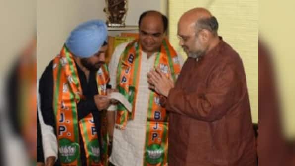 MCD polls: Arvinder Singh Lovely joins BJP in a major jolt to Congress in Delhi