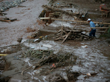 Colombia mudslides wreak havoc; over 200 people dead, hundreds more injured Colombia mudslides wreak havoc; over 200 people dead, hundreds more injured