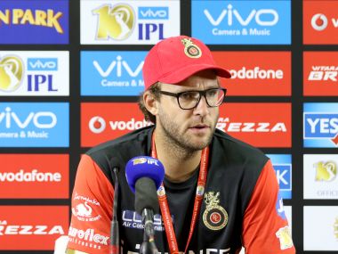 IPL 2018: Royal Challengers Bangalore head coach Daniel Vettori sees no 'Chris Gayle' fear ahead of Kings XI Punjab clash IPL 2018: Royal Challengers Bangalore head coach Daniel Vettori sees no 'Chris Gayle' fear ahead of Kings XI Punjab clash