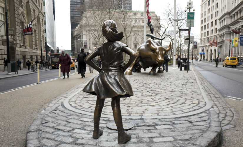 Iconic NY statues at loggerheads: Sculptor of Wall Street's 'Charging Bull' wants 'Fearless Girl' moved Iconic NY statues at loggerheads: Sculptor of Wall Street's 'Charging Bull' wants 'Fearless Girl' moved