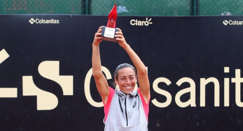 Francesca Schiavone captured her eighth career title at Bogota. Image courtesy: Twitter/@WTA
