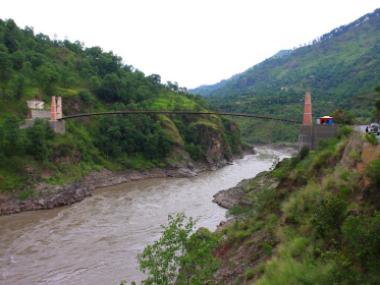 India's water crisis: Surrounded by glaciers, Kashmir faces drought-like conditions as precipitation levels dwindle India's water crisis: Surrounded by glaciers, Kashmir faces drought-like conditions as precipitation levels dwindle