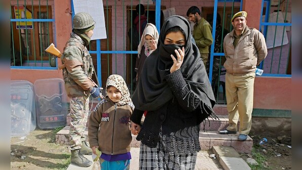 Srinagar bypoll: Voter turnout plunges to 6.5% in as violent clashes kill 7 Kashmiris