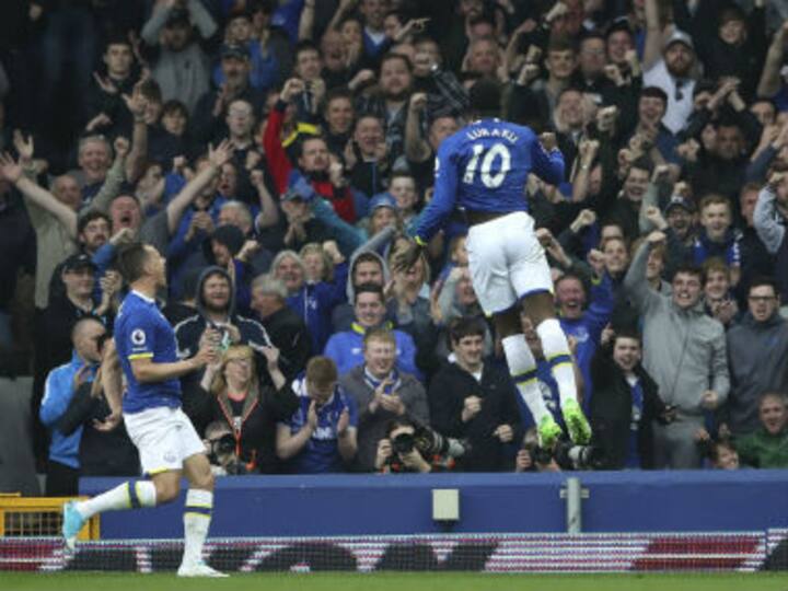 Premier League: Everton ride on Romelu Lukaku's brace to halt high-flying Leicester City's run Premier League: Everton ride on Romelu Lukaku's brace to halt high-flying Leicester City's run