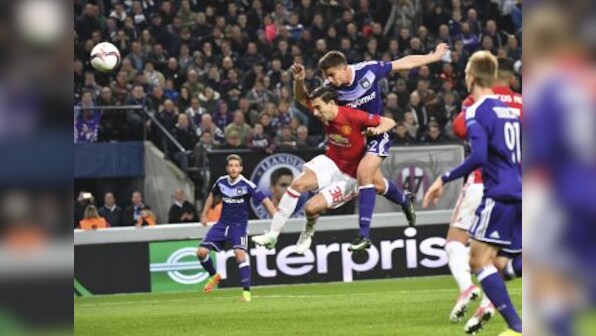 Europa League: Manchester United denied by Leander Dendoncker, violence mars Lyon-Besiktas