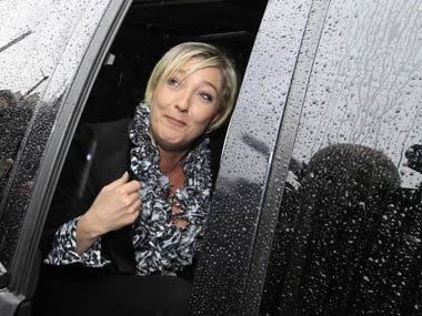 French presidential candidate Marine Le Pen vows to end immigration if elected French presidential candidate Marine Le Pen vows to end immigration if elected