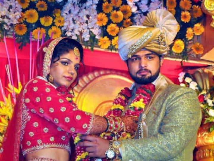 Olympic bronze medallist Sakshi Malik ties the knot with Satyawart Kadian