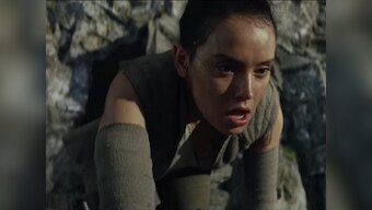 Star Wars: The Last Jedi trailer reveals ominous message about the end of the Jedi