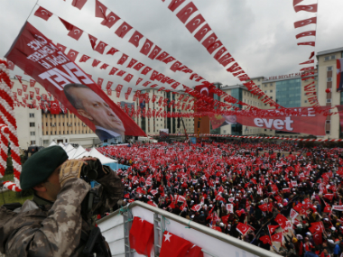 Donald Trump congratulates Recep Tayyip Erdogan after contentious Turkey referendum win Donald Trump congratulates Recep Tayyip Erdogan after contentious Turkey referendum win