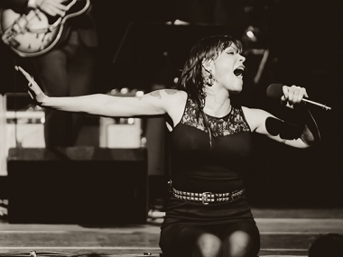 Singing the Blues: Grammy-nominated musician Beth Hart is making her India debut Singing the Blues: Grammy-nominated musician Beth Hart is making her India debut