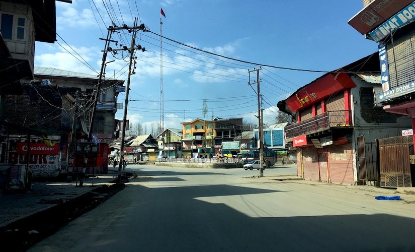 The deserted streets of Budgam on voting day. Firstpost/Sameer Yasir