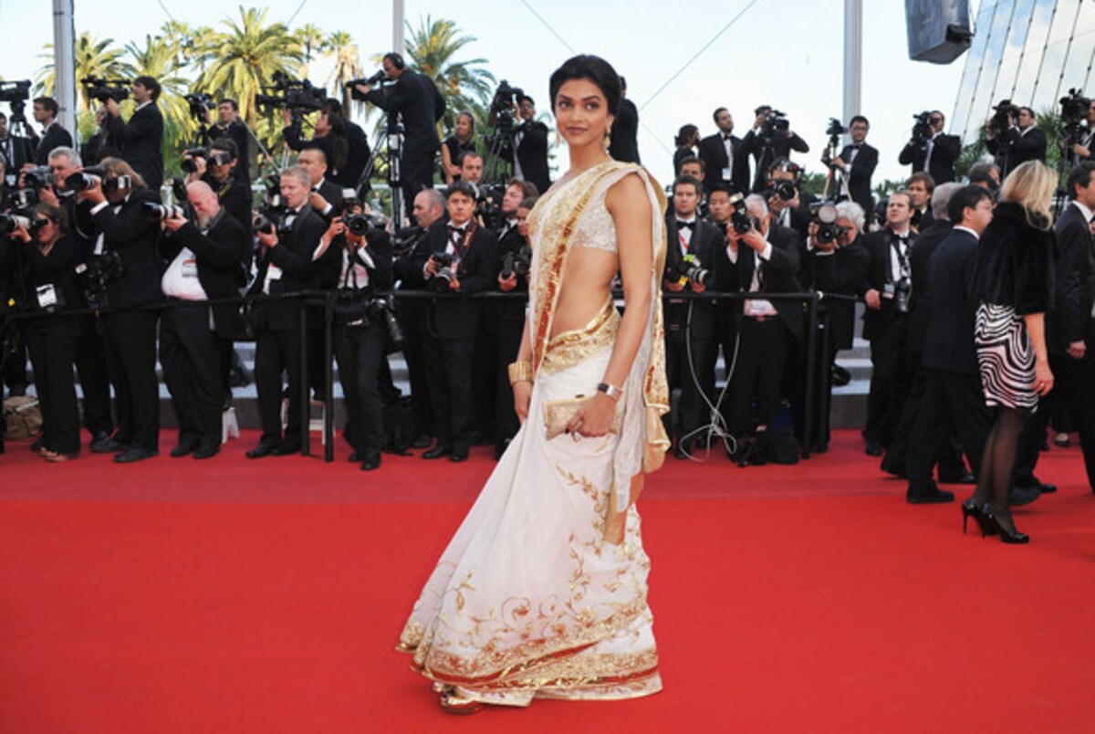 Channel You Inner Parisian Like Deepika Padukone at Cannes - News18