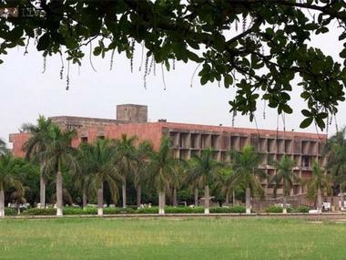 Panjab University exam 2020 to be held from July; varsity issues SOPs, asks staff to download Aarogya Setu app Panjab University exam 2020 to be held from July; varsity issues SOPs, asks staff to download Aarogya Setu app